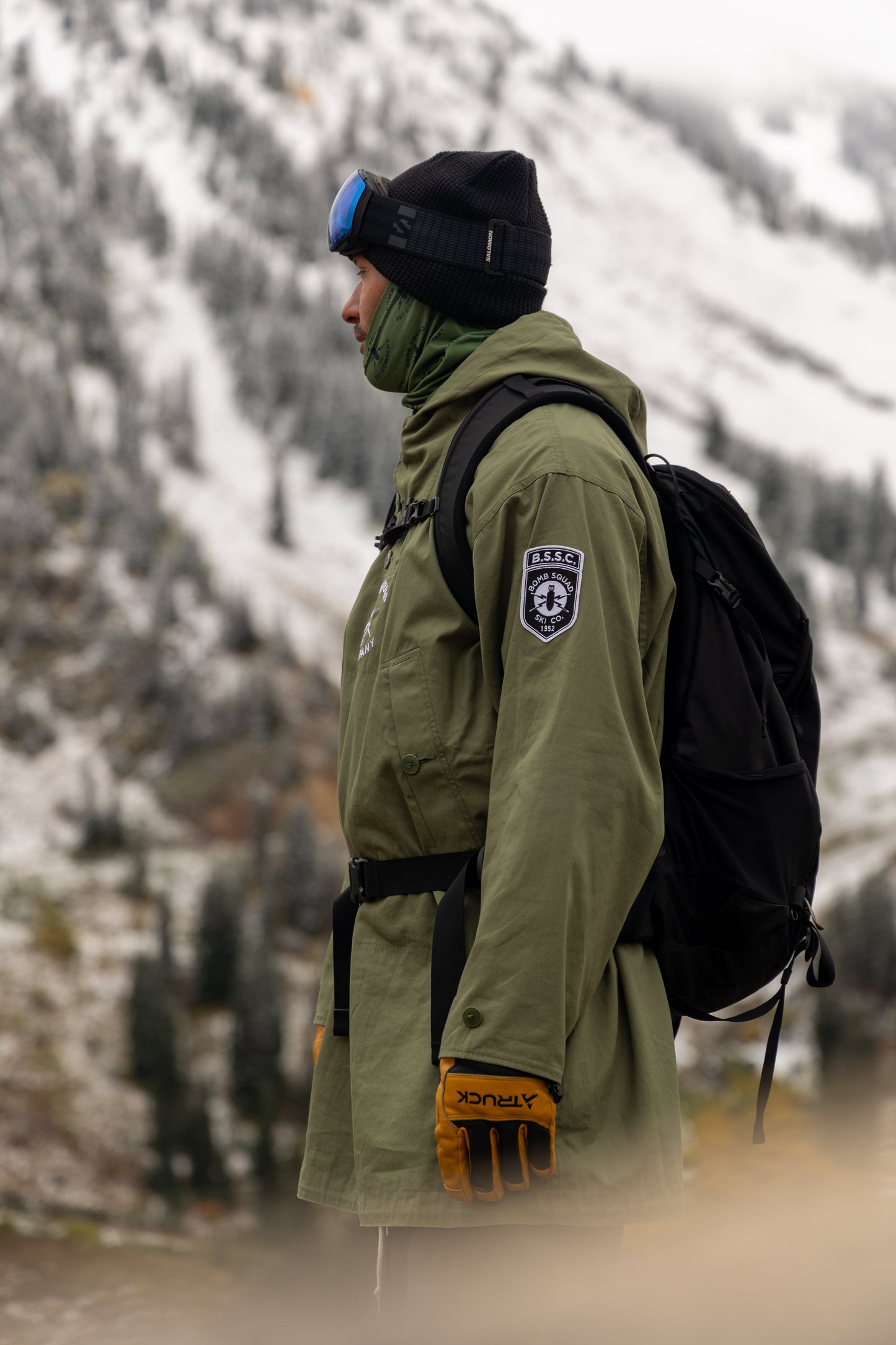 The Morgan Anorak | Reversible Olivine / Snow White